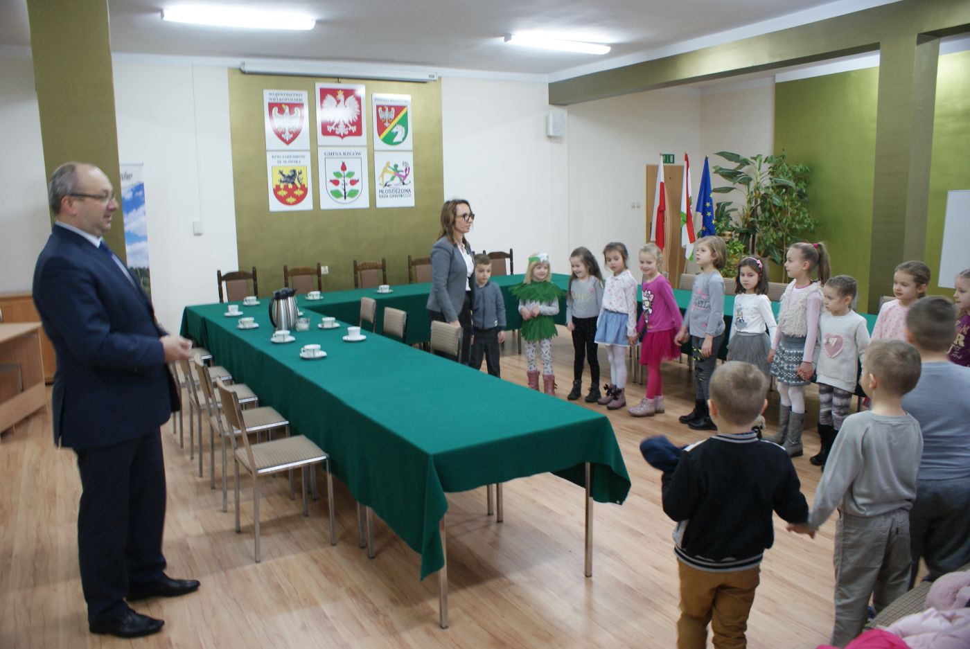 Dzieci z Przedszkola Gromadka Misia Uszatka w Rzgowie z wizyt w Urzdzie Gminy